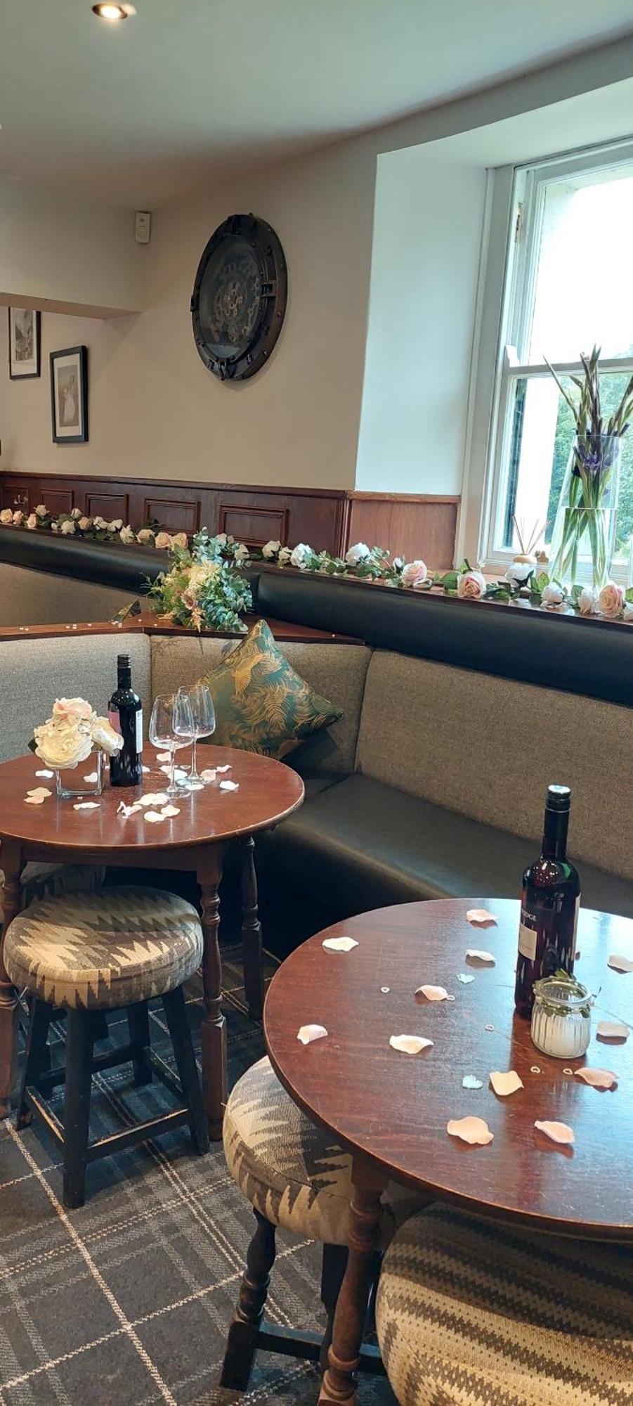 The Black Horse Inn 塞特尔 外观 照片